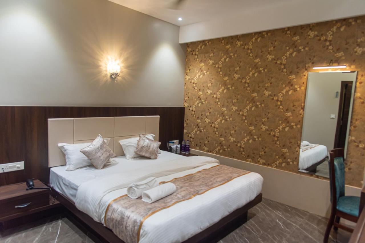 Royal Livin Hotel Varanasi
